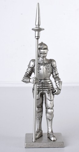 Kreuzritter mit schwert ritter - kreuzritter,