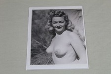 Erotik Akt Vintage Repro Foto - Blondine oben Ohne in freier Natur (66) /S138