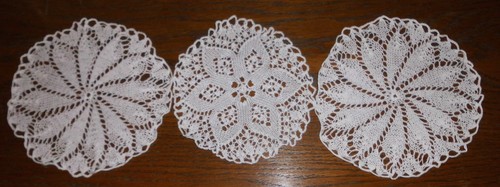 Handarbeit strickdeckchen - handarbeit,