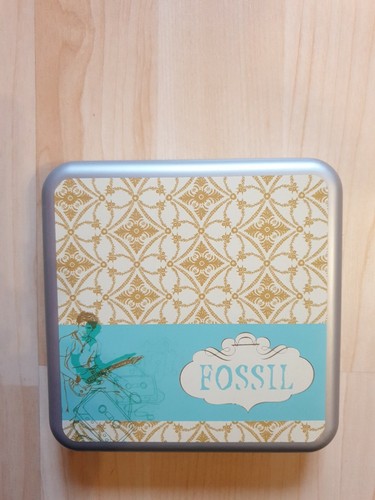 Fossil blechdose - fossil,