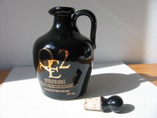 Highland Malt Scotch Whisky QE2 black Schwarz Keramik Sammler Flasche Bowmore Mo