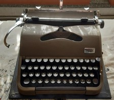 Reiseschreibmaschine Groma Modell T , DDR ca. 1960 , voll funktionstüchtig 
