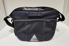 Axiom Medium Barbag