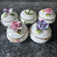 Royal Albert Blume des Monats