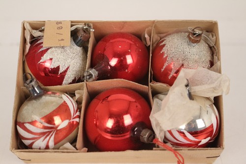 Weihnachtskugeln rot silber