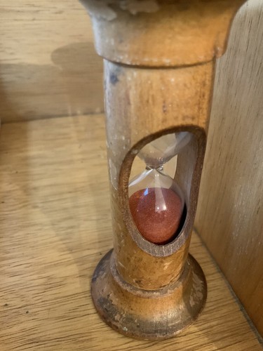 Antike eieruhr aus lindenholz - eieruhr,