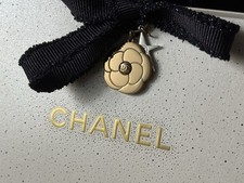 Chanel Anhänger Charm Kamelie