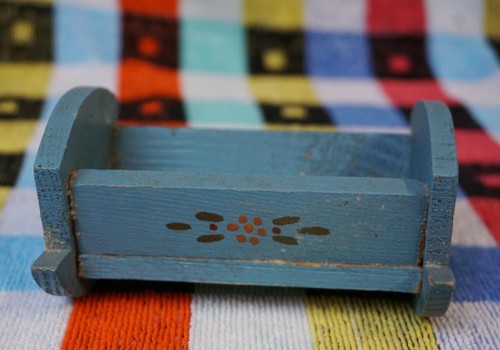 Altes puppenbett wiege holz - wiege,