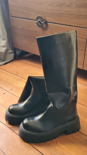 Zara plateau stiefel boots - zara,