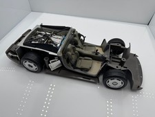 1:12 Maisto Jaguar XJ-220 Komplettes Innenleben