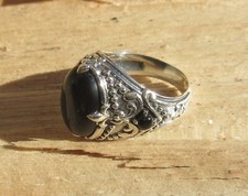Ω Ring Onyx schwarz