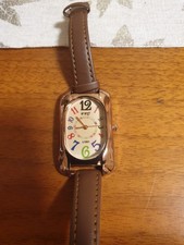 Rechteckige Armbanduhr