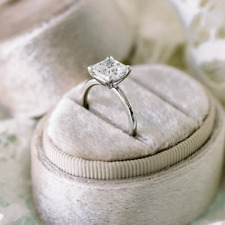 IGI 1,00 ct Lab Created