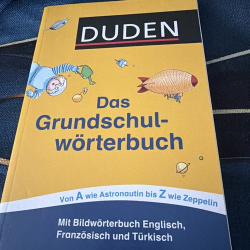 Duden das - –,