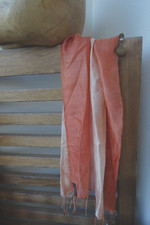 exklusiver Schal 33x175 cm  Thai Seide lange Fransen Farbverlauf Lachsrosé-Töne