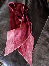 Exklusiver  Krawattenschal 20x125 cm fein plissiert - Farbverlauf - elegant