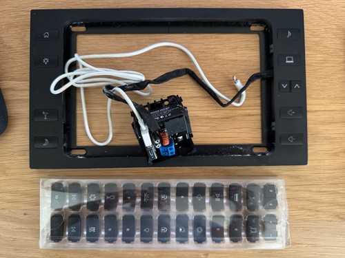 Iport wallmount with buttons - wallmount,