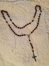 Gothic Kreuz Rosenkranz Halskette Kette in Silber mit Rotbraunen Holzperlen