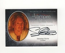 2014 The Vampire Diaries Season Three Autogramm #A16 Sebastian Roche Tradingcard