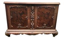 JUGENDSTIL  ANRICHTE  -  EICHE / NUßBAUM  -   ca  1920.