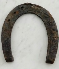 Antikes Hufeisen, über 100