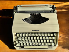 Mercedes Schreibmaschiene im