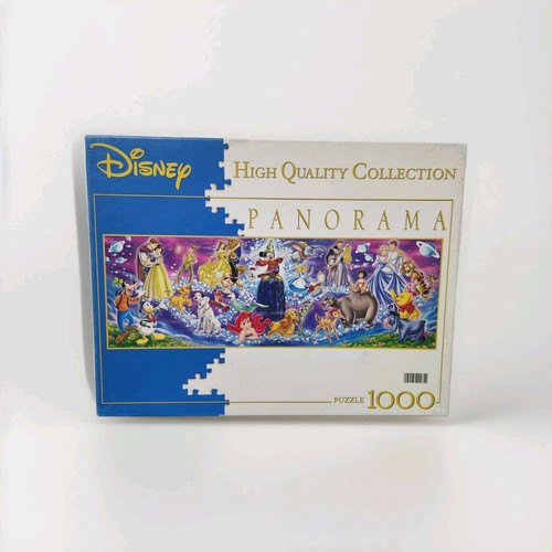 Disney family panorama puzzle - family,