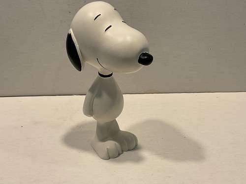 Snoopy peanuts ufs - snoopy, resin