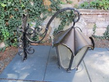 LATERNE MIT AUSLEGER - SCHMIEDEEISEN, KUPFERDACH - VINTAGE