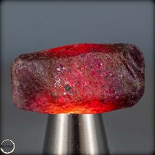 Natürlicher Rubinkristall aus