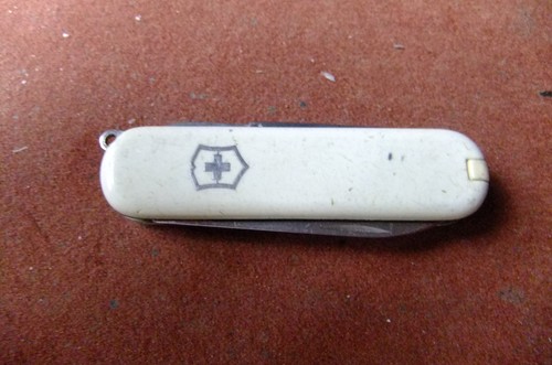 Schweizer taschenmesser - schweizer,