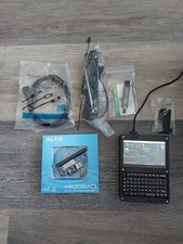 Raspberry pi 4 mit Tastatur und Display in einem Gehäuse