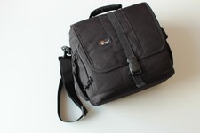 Lowepro Adventura 170 schwarz