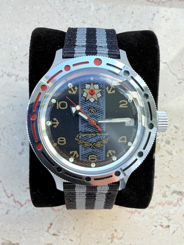 Eine wostok uhr - eine,