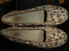 Vans Ballerinas Gr. 38,5 cremefarben aufgesticktes Muster