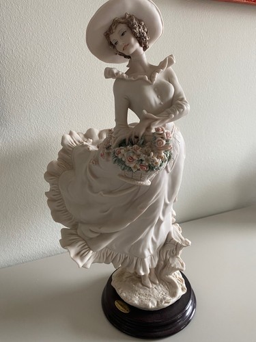 Porzellanfigur guiseppe armani - porzellanfigur,