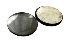 Schungit & Shungit Platte für Handy ca. Ø 30 mm. / poliert