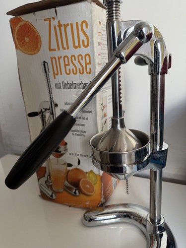 Zitruspresse mit hebelmechanik - zitruspresse,