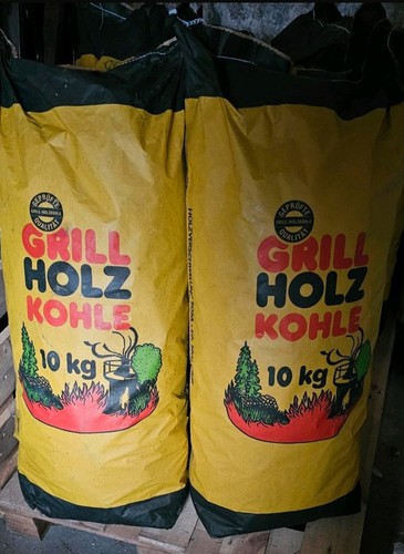 Grillholzkohle aus dem - aus,