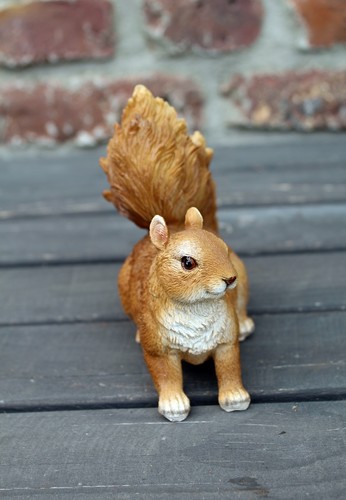 Dekofigur eichhörnchen - dekofigur,