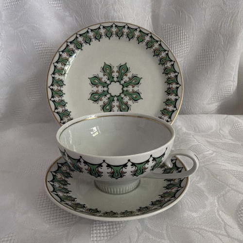 Lettin tasse untertasse - &,