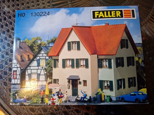 Faller 130224 wohnhaus 140 - "wohnhaus", x