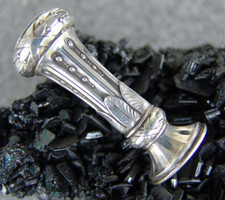 ANTIKE 800 SILBER HISTORISMUS PETSCHAFT, SCHNÖRKEL MONOGRAMM, " OS " PUNZIERT