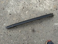 Gitter Blende Abdeckung Stoßstange vorn Rechts VW Touran 5T Original 5TA853212