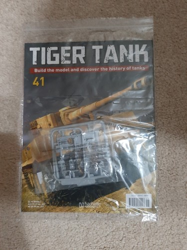 Hachette build tiger - build, a