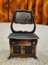 Bleistiftanspitzer aus Metall, Sammler-Miniatur, Schminktisch mit Spiegel + Lade