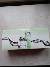 tommy hilfiger woman pear