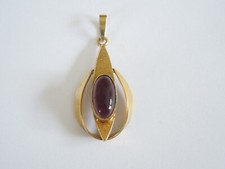 Vergoldeter Anhänger