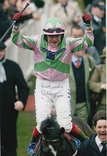 ROBERT THORNTON HANDSIGNIERTES KATCHIT 12X8 FOTO.