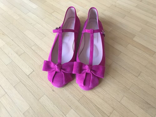 Pretty ballerinas - pretty,